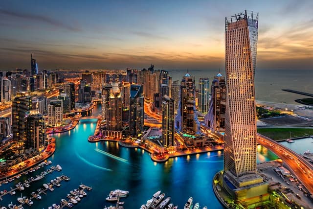 Dubai ve BAE Vizesi 2025: Türkiye’den Birleşik Arap Emirlikleri’ne Nasıl Gidilir? Seyahat Rehberi