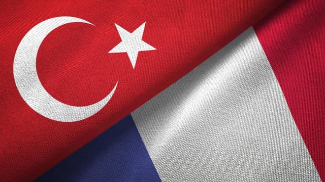 Fransa Schengen Vizesi 2025: Türkiye’den Fransa’ya Nasıl Gidilir? Seyahat ve Gezi Rehberi