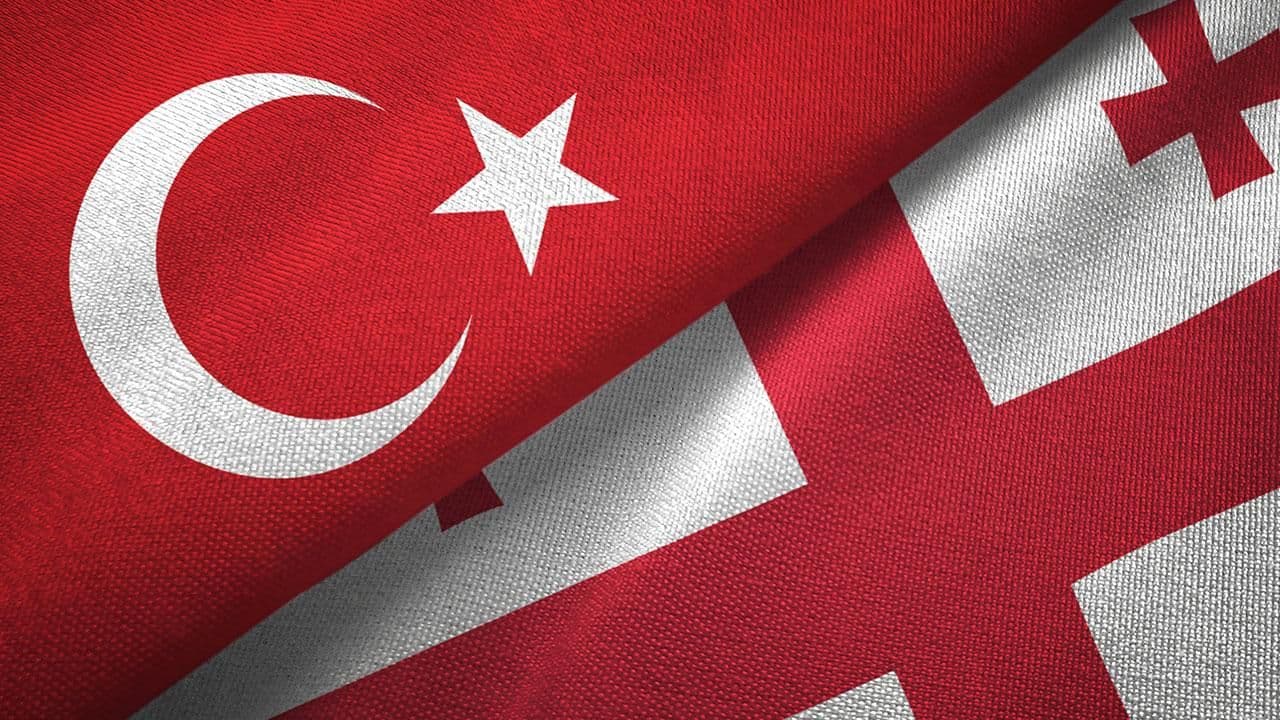 Gürcistan Vizesiz Seyahat 2025: Türkiye’den Gürcistan’a Nasıl Gidilir? Kimlikle Seyahat ve Gezi Bilgileri