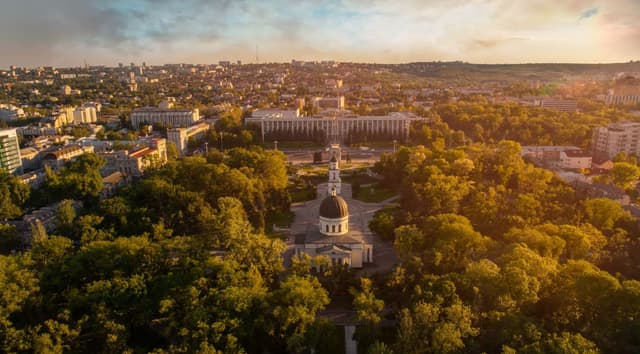 Moldova Vizesiz Seyahat 2025: Türkiye’den Moldova’ya Nasıl Gidilir? Gezi Rotaları ve Seyahat İpuçları