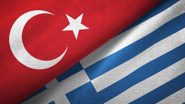 Yunanistan Seyahat Vizesi 2025: Türkiye’den Yunanistan’a Nasıl Gidilir? Vize Nasıl Alınır?